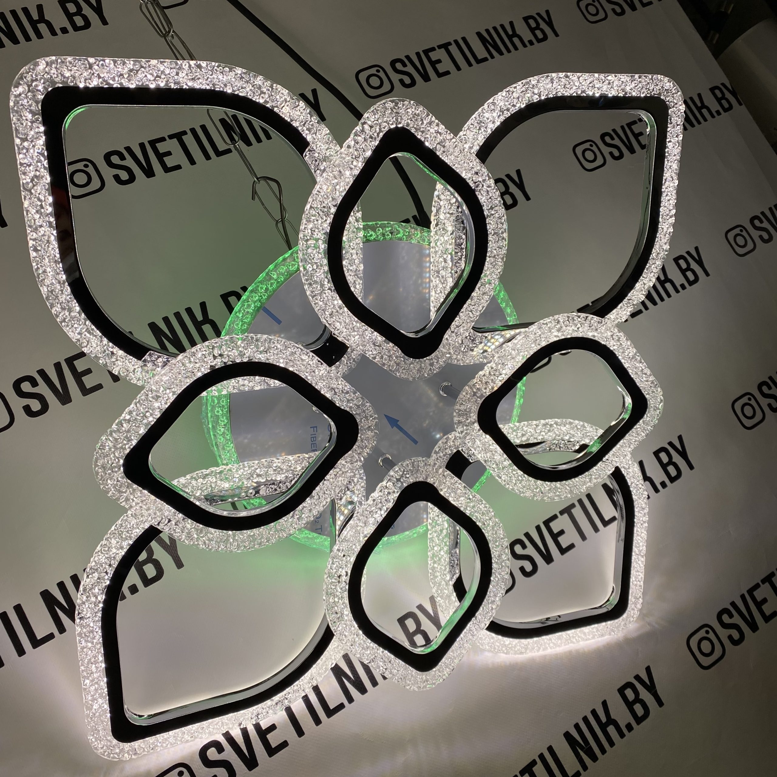 Умный светодиодный светильник с возможностью управления светом через Ваш смартфон или пультом ДУ 8551/4+1 — изображение 2