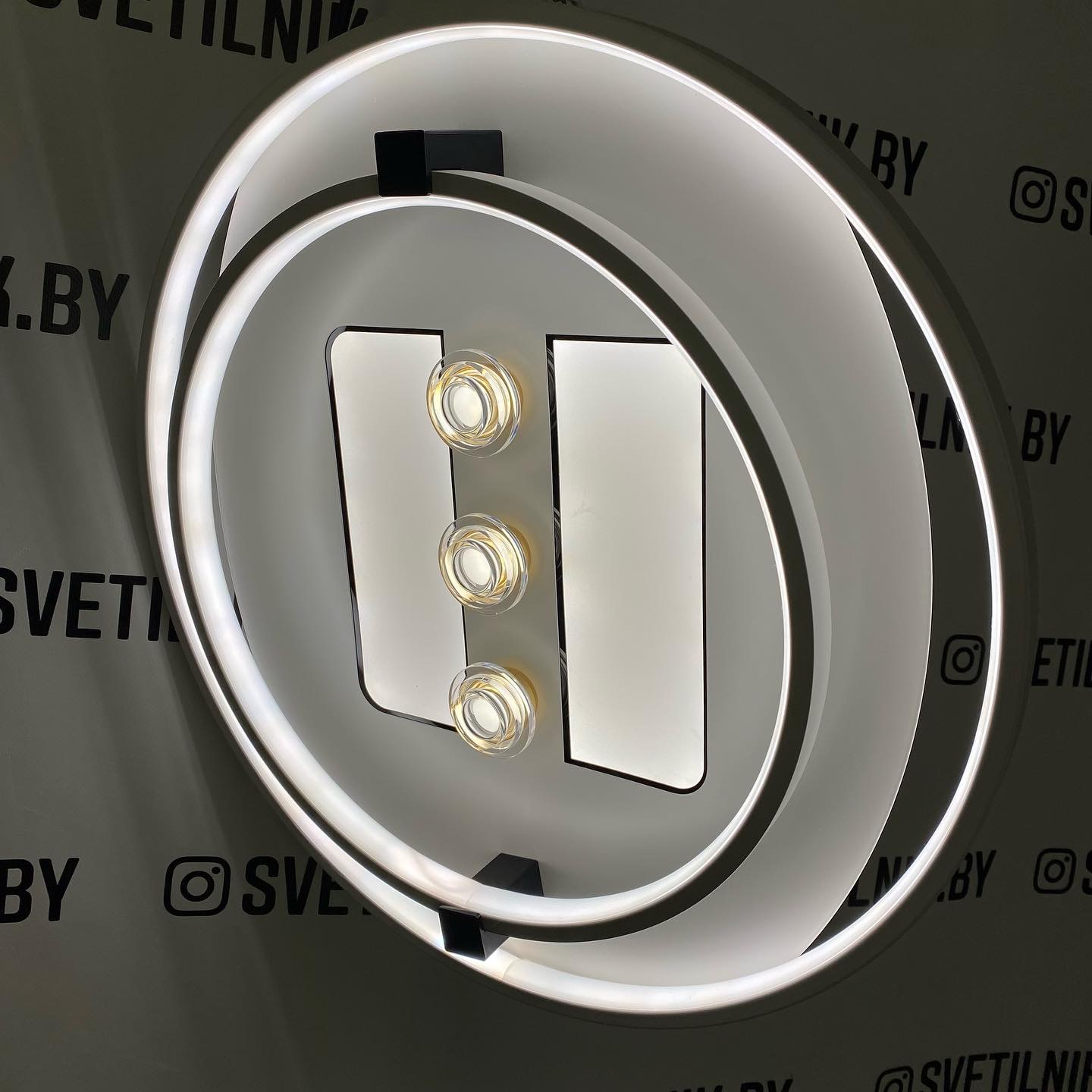 Светодиодный светильник с пультом ДУ 140/2 WT — изображение 2