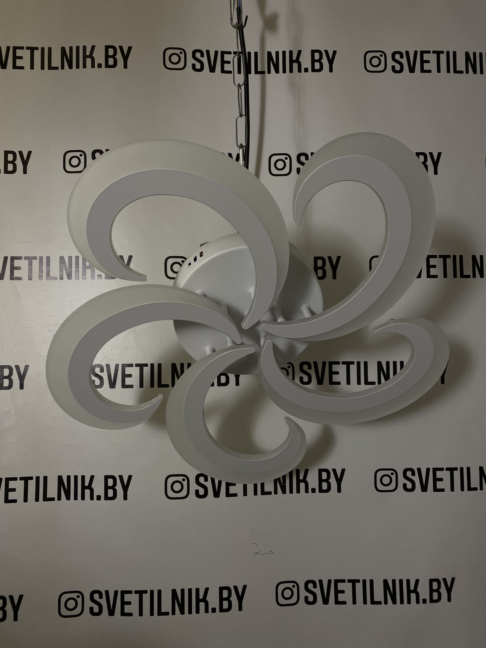 НОВИНКА Умный Светодиодный светильник с функцией Алиса с возможностью управления смартфоном и пультом ДУ 8462/5 WT — изображение 4