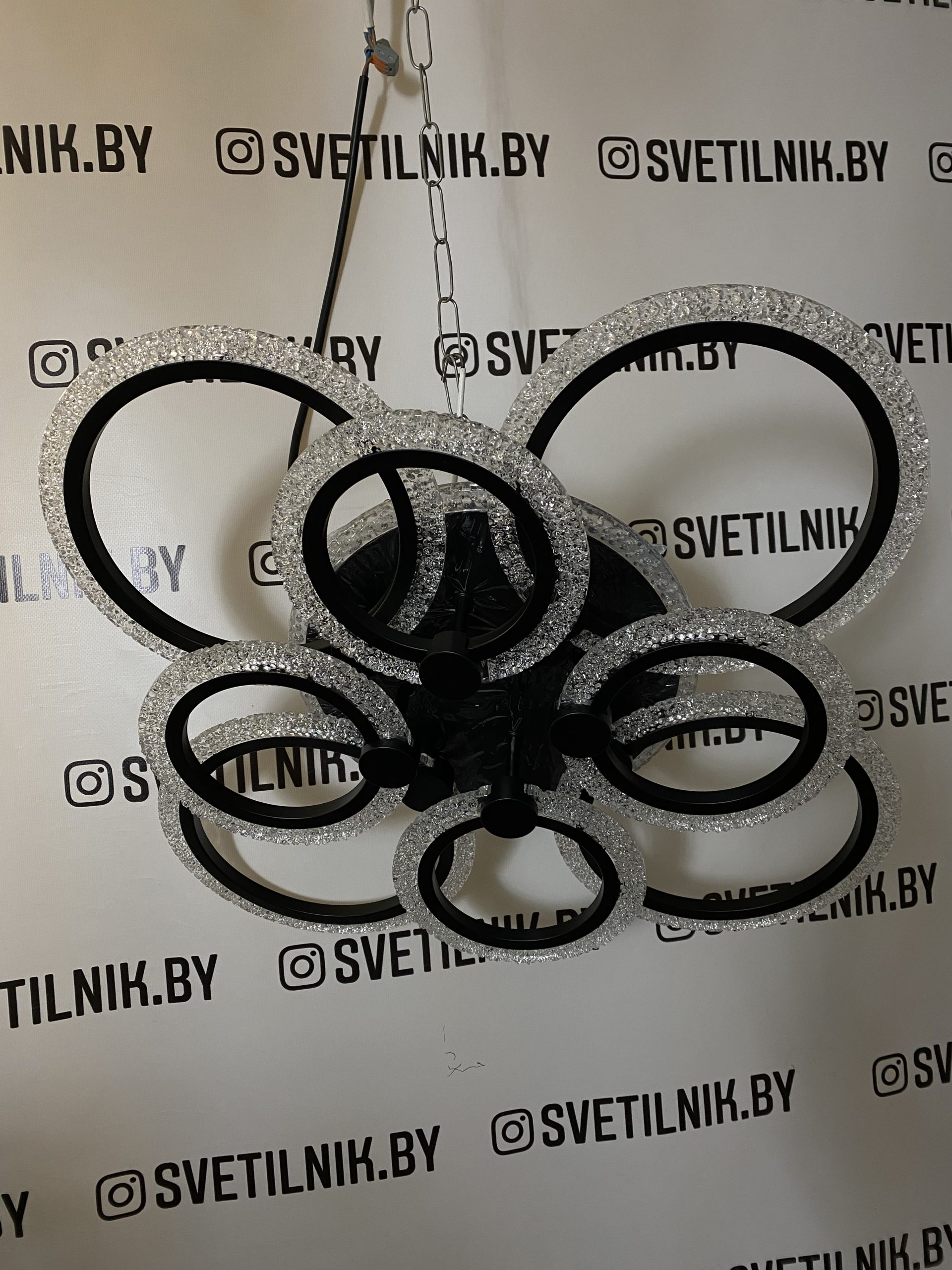 Умный Светодиодный светильник с возможностью управления смартфоном и пультом ДУ 8313/4+4 BK — изображение 5