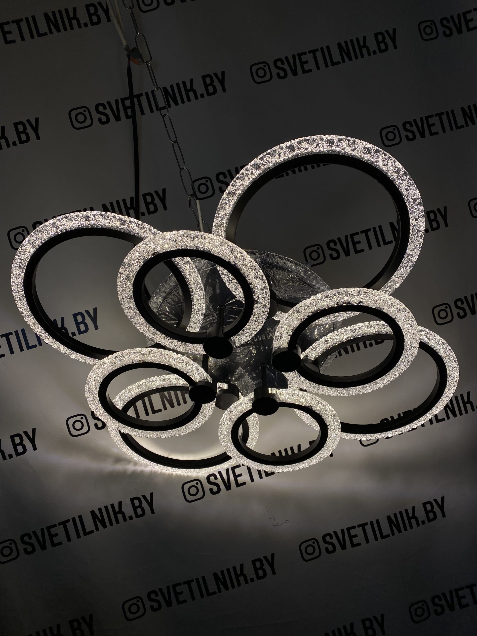 Умный Светодиодный светильник с возможностью управления смартфоном и пультом ДУ 8313/4+4 BK — изображение 4