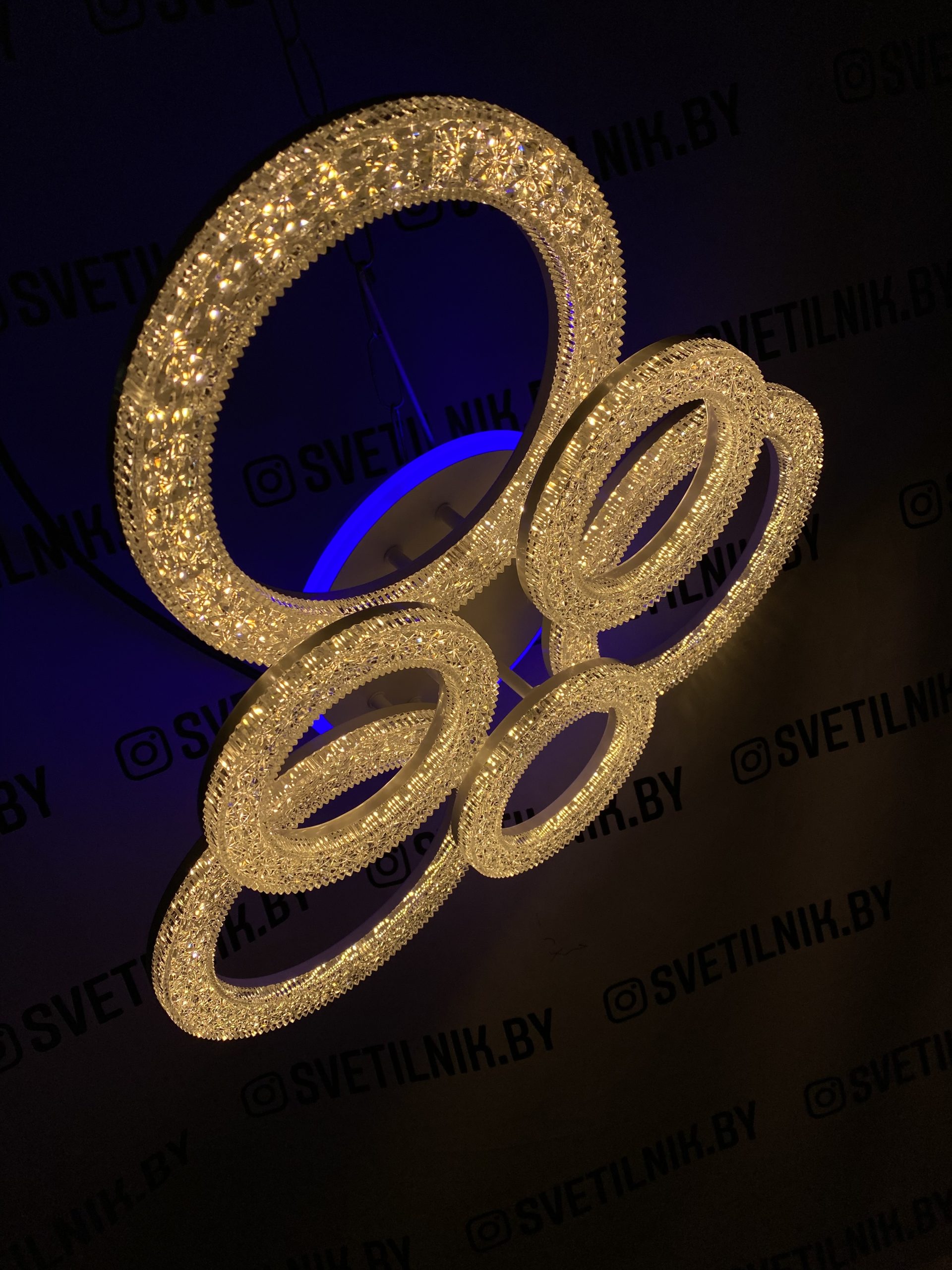 Светильник светодиодный с пультом ПДУ 7277/3+3 WT