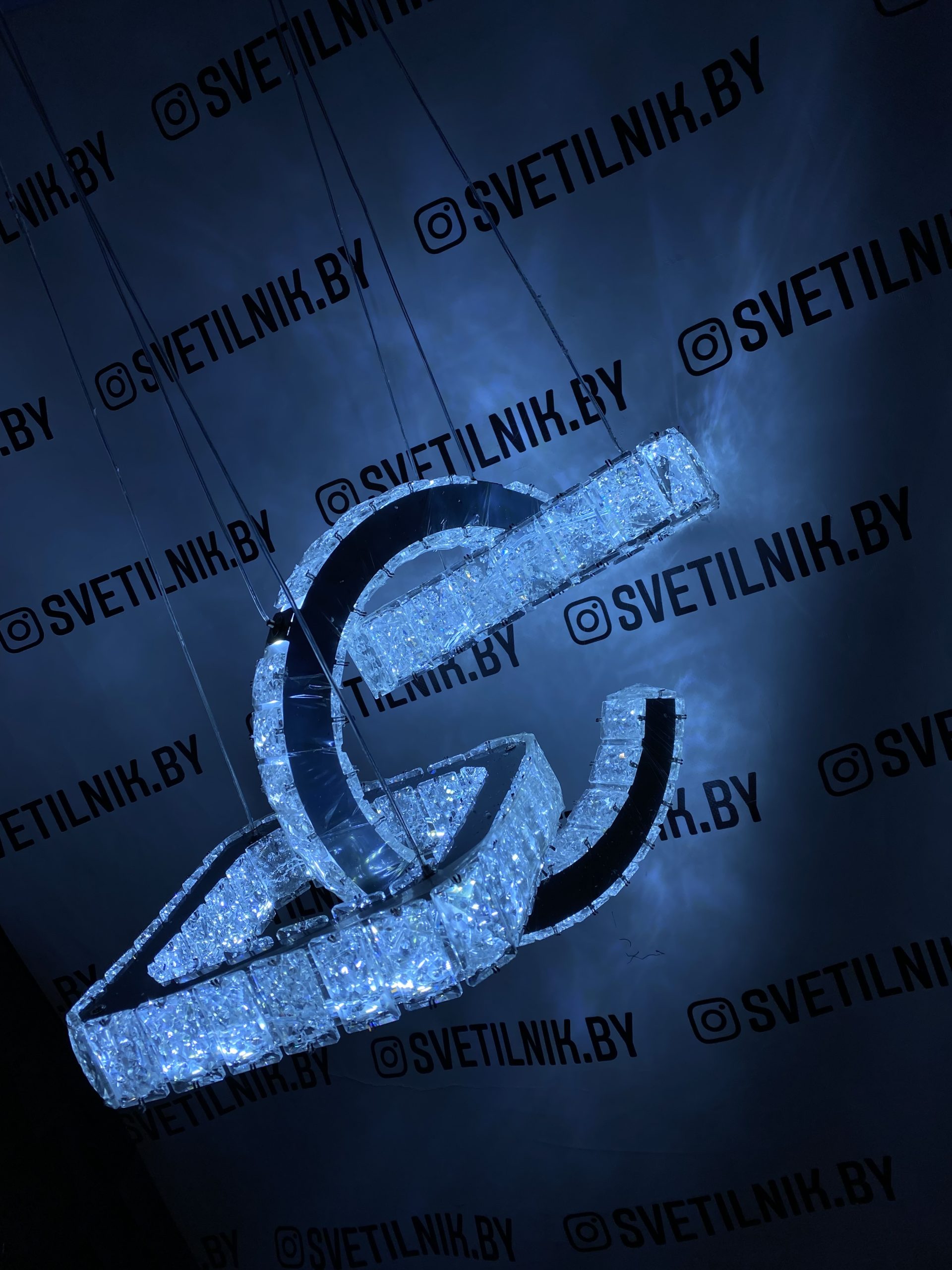 Светодиодный светильник с возможностью управления смартфоном и пультом ДУ 561/3 CR — изображение 2