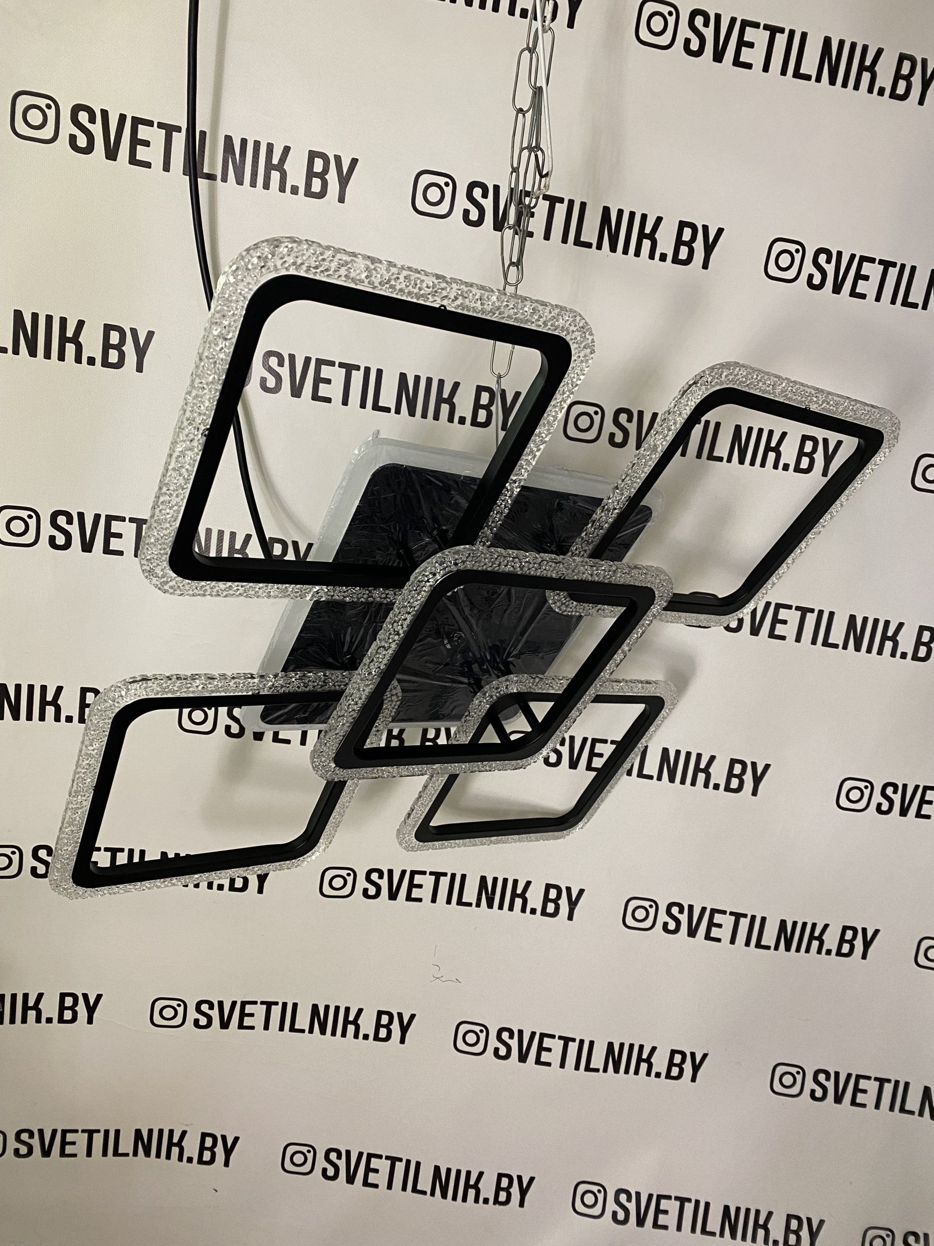 Светодиодный светильник с возможностью управления смартфоном и пультом ДУ 8502/4+1 BK — изображение 4