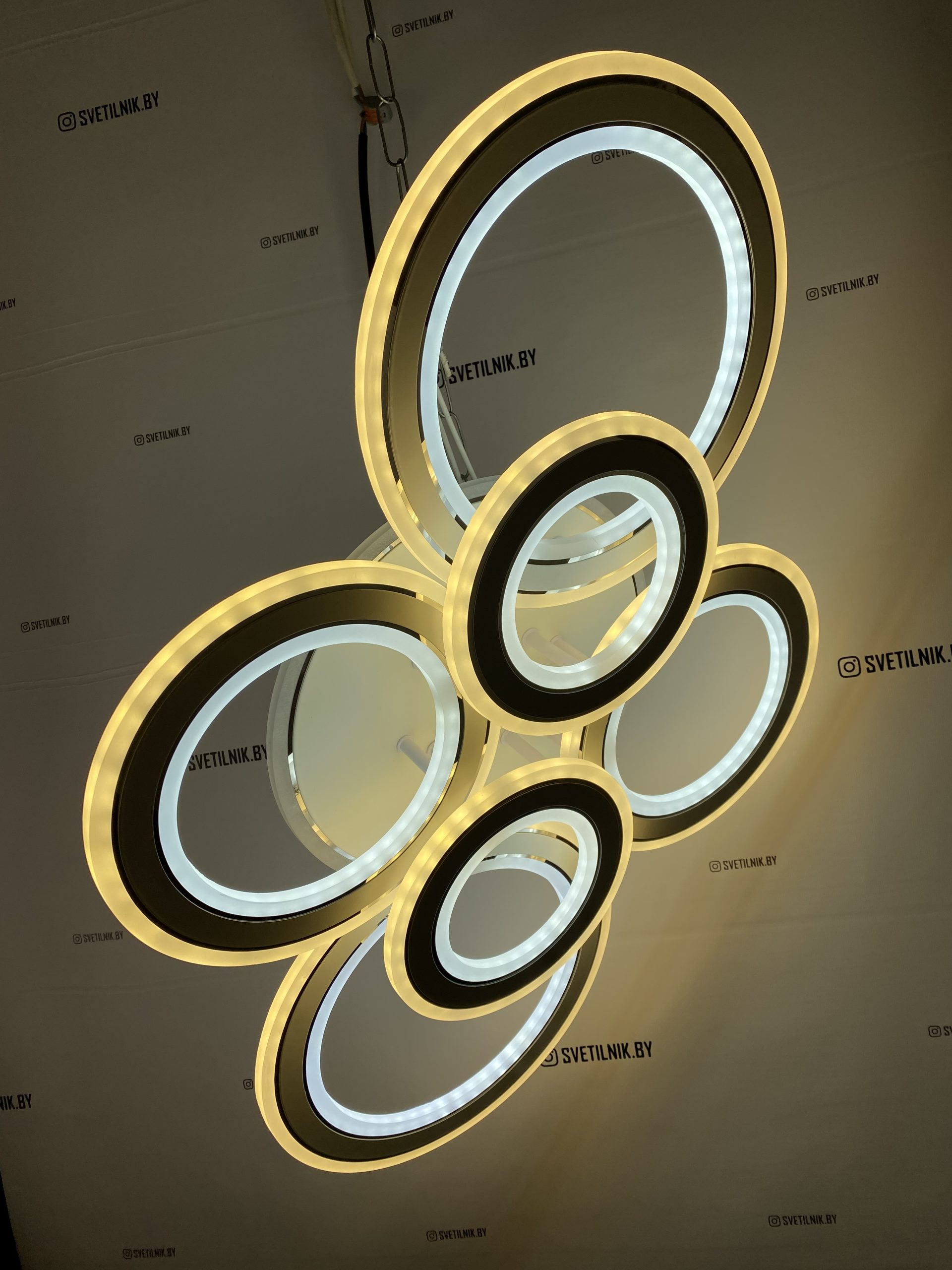 Умный Светодиодный светильник с возможностью управления пультом ДУ 7202/6 WT+CR