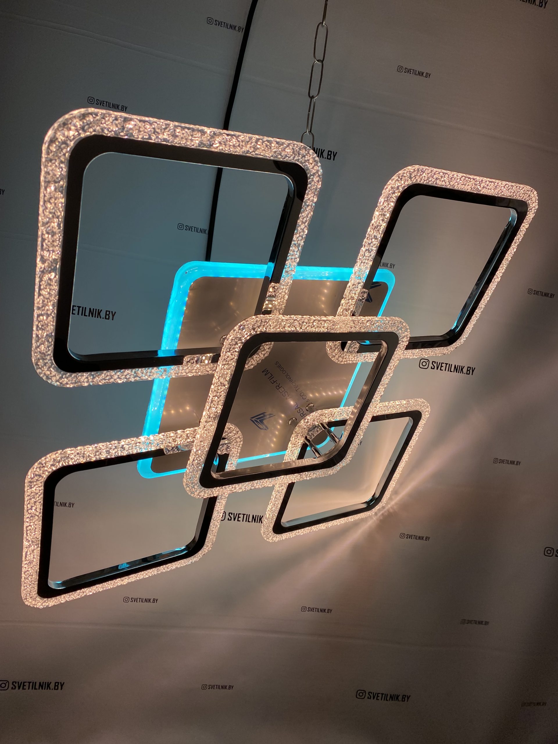 Умный Светодиодный светильник с возможностью управления пультом ДУ и смартфоном ( при помощи приложения!) 8502/4+1 CR